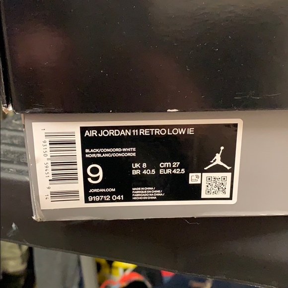 ⚠️ Brand New Rare Jordan 11 low IE size 9 men’s - Picture 10 of 11